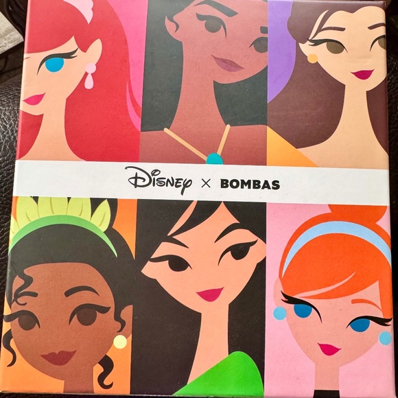 Limited Edition Disney x Bombas - Picture 1 of 3